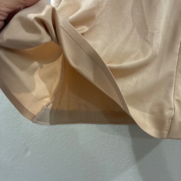 SPANX Womens Everyday Seamless Shaping open bust Tank Top nude color size XL - Picture 7 of 7